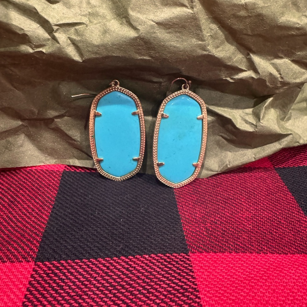 Kendra Scott turquoise stone with gold hardware earrings